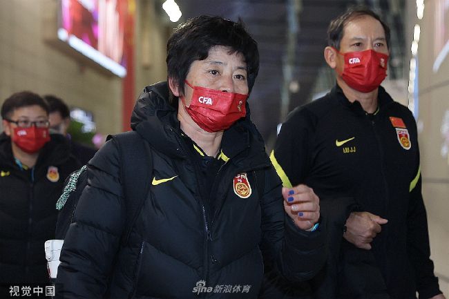 电影《749局》以陆川大学毕业后被分配到部队的工作经历为蓝本，将讲述少年成长的故事